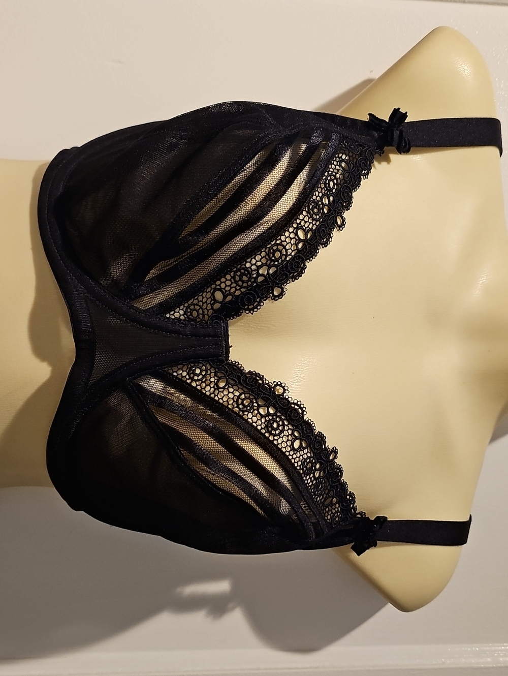 Sheer Lace Unlined Underwire Black Bra - Women Intimates